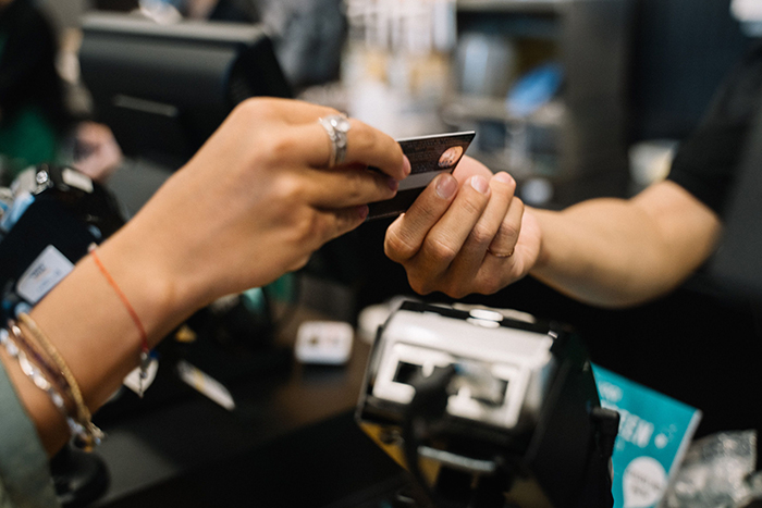 Fashion POS Checkout and Hang-Tag Printing