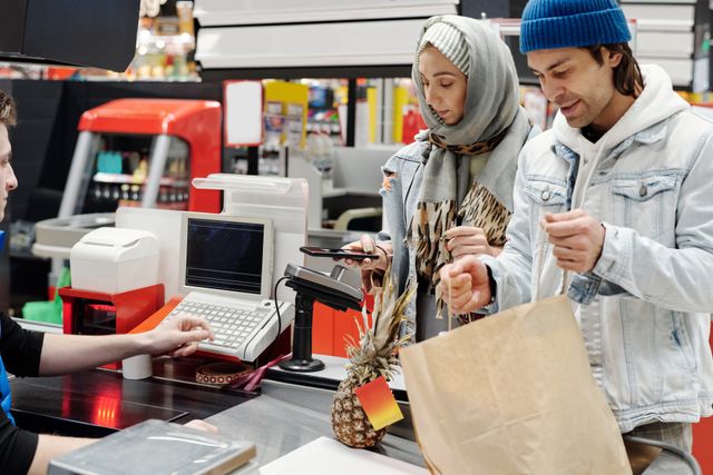 Supermarkets & Groceries